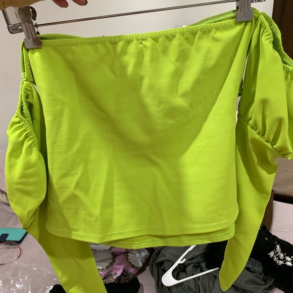 Lime neon off the shoulder top 💚 NWT - Picture 5 of 6